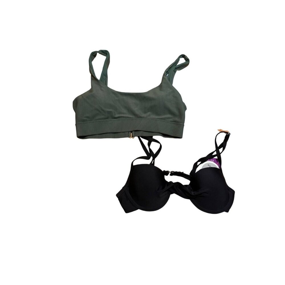 2 Bikini‎ Tops (A2)
